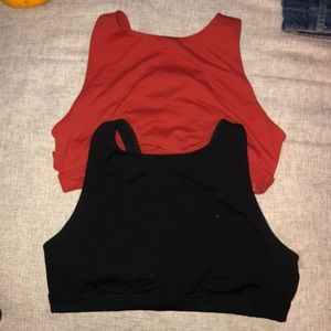 2 Sports bras